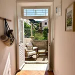 Seaside Stay, Breathtaking Old Town View *