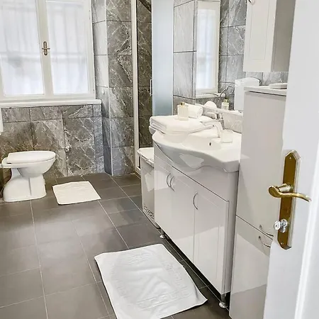 Casa vacanze Seaside Stay, Breathtaking Old Town View