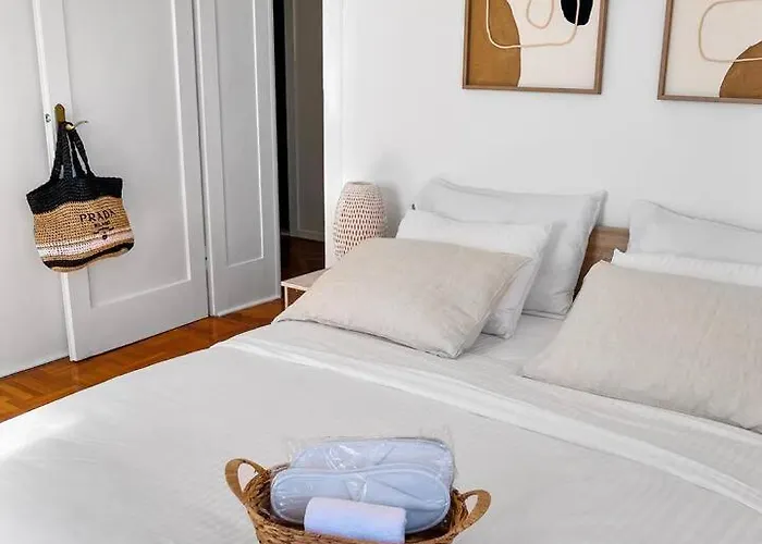 Seaside Stay, Breathtaking Old Town View Holiday home *